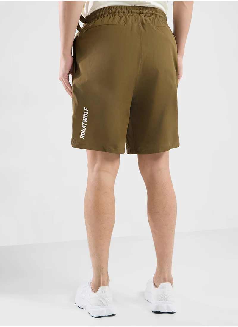 سكوات وولف 9" Essential Pro Shorts
