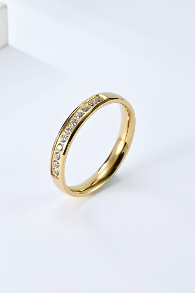 ROMAD Elegant women’s gold ring adorned with diamond-like zircon stones - Image 3