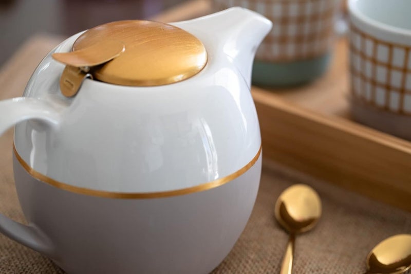 Pebeo Porcelaine 150 China Paint Outliner - 20 ml Tube in Gold - Image 2