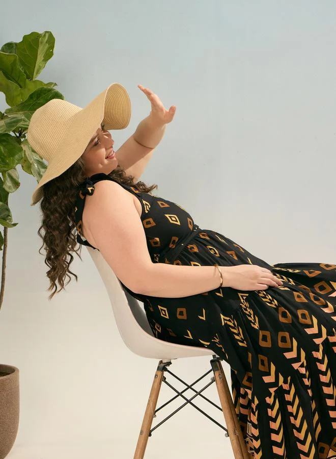SASSAFRAS Plus Black Geometric Tie Up Tiered Maxi Dress