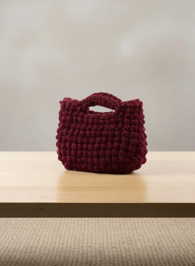 CROCHKA Handmade Thick-Yarn Crochet Handbag – Stylish & Modern Design - Image 4