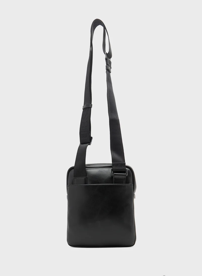 GUESS Casual Saffiano Crossbody Bag