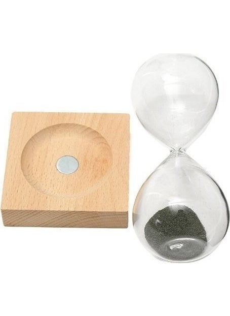 Gift Boat Magnetic Hourglass - pzsku/Z4C1B65292F79E2332F4CZ/45/_/1728051123/46aa75ab-a701-47c4-b601-7b23657feb3f