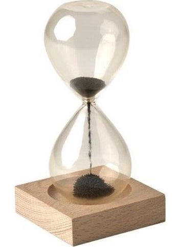 Gift Boat Magnetic Hourglass - pzsku/Z4C1B65292F79E2332F4CZ/45/_/1728062933/a6d32af7-5acc-4447-8f1a-6fadfdf220af