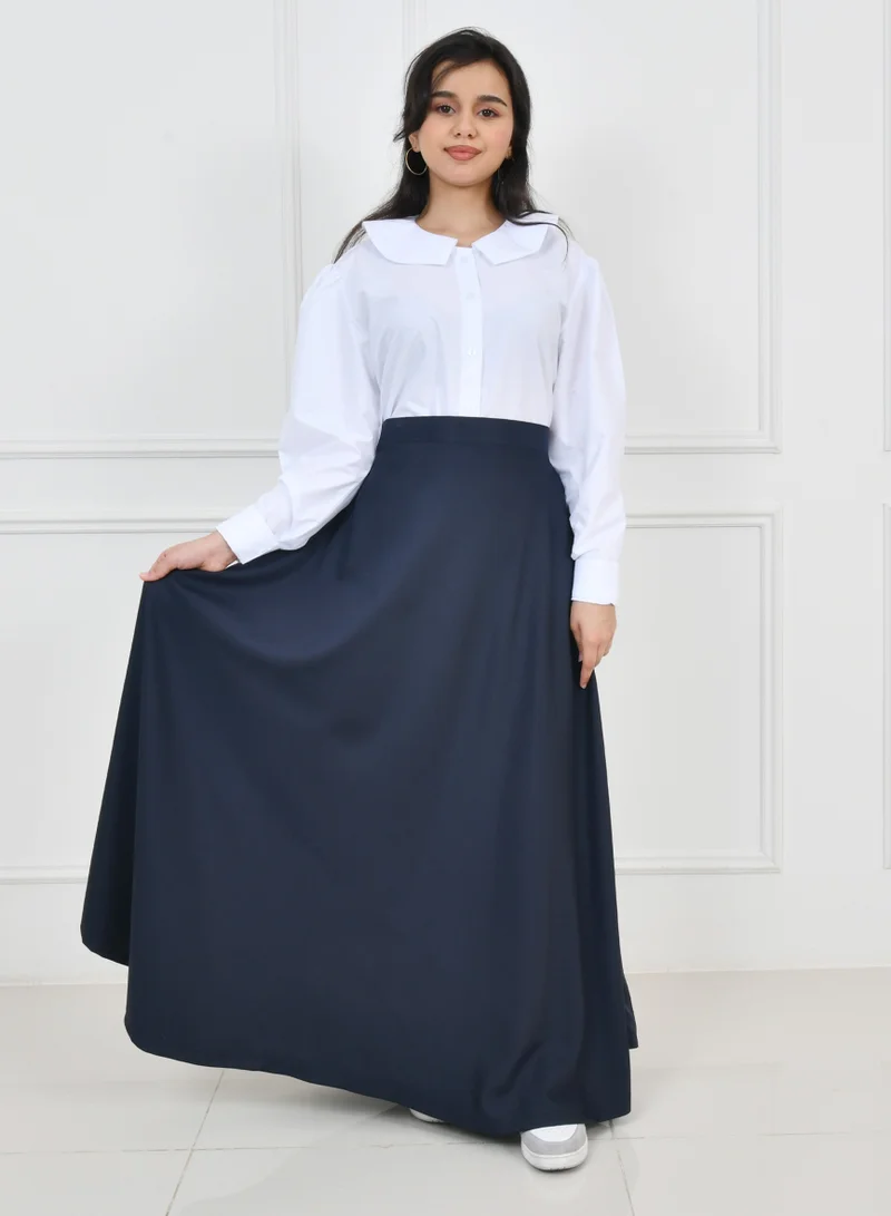 HAWRAA ABAYA Navy blue flared skirt with an attractive French cut, hidden pockets, and a side zipper closure.