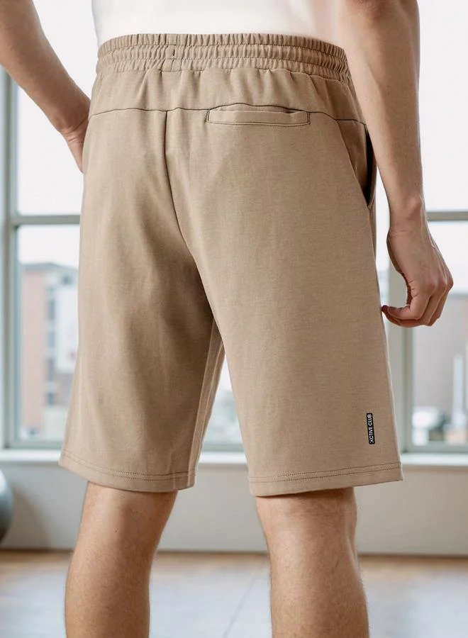 ادوت من سبلاش شورت بقصة عادية برباط إغلاق