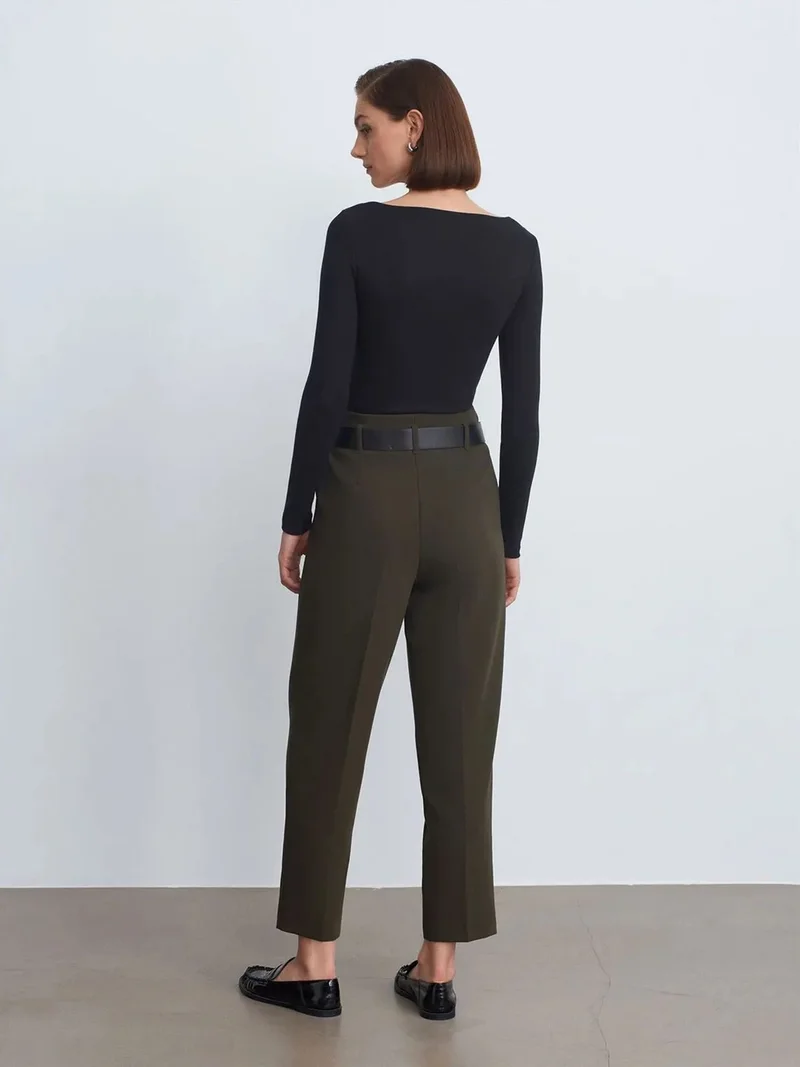 ديلفين Dilvin High-Waist Straight-Leg Crepe Trousers With Belt