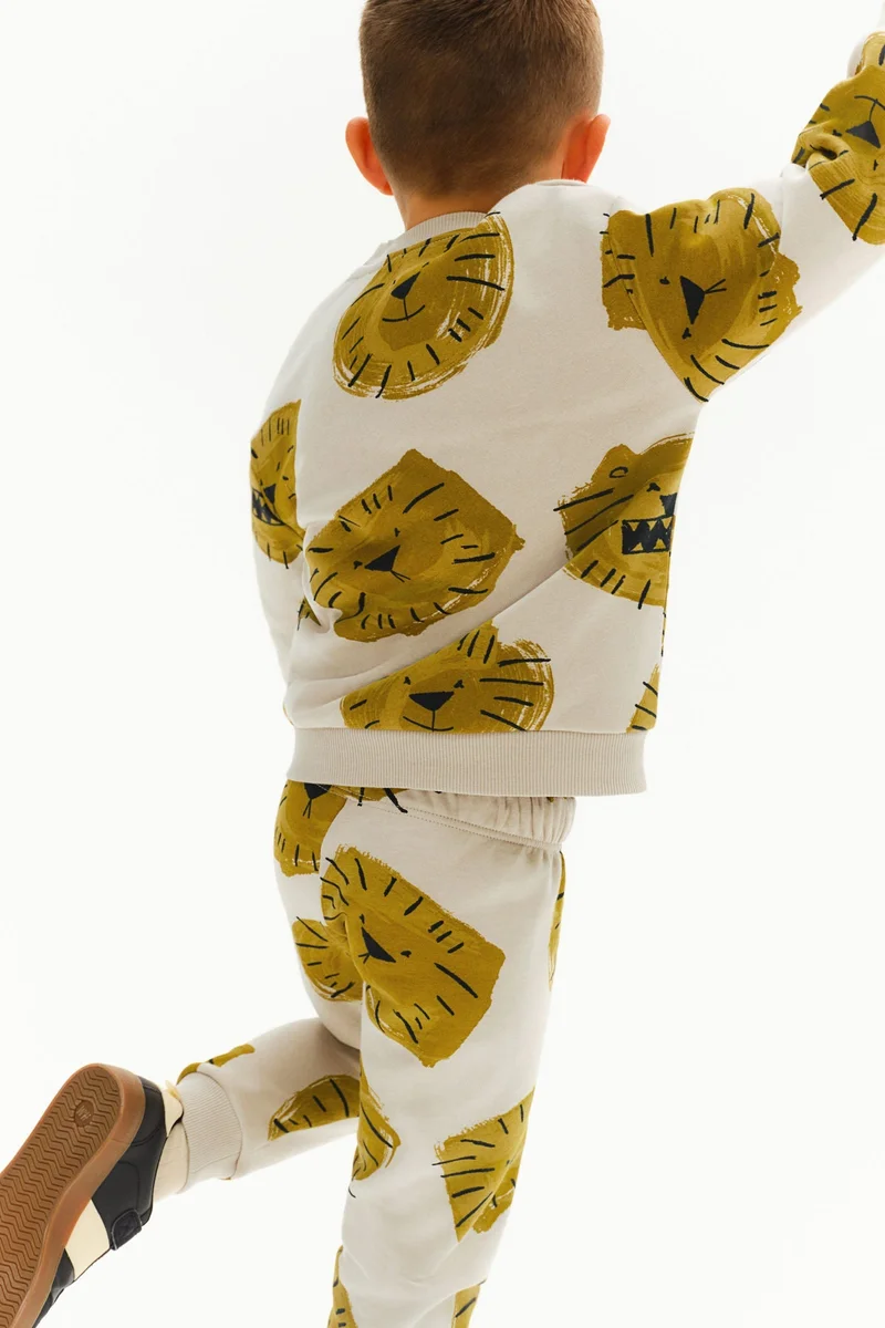 اتش اند ام Printed joggers