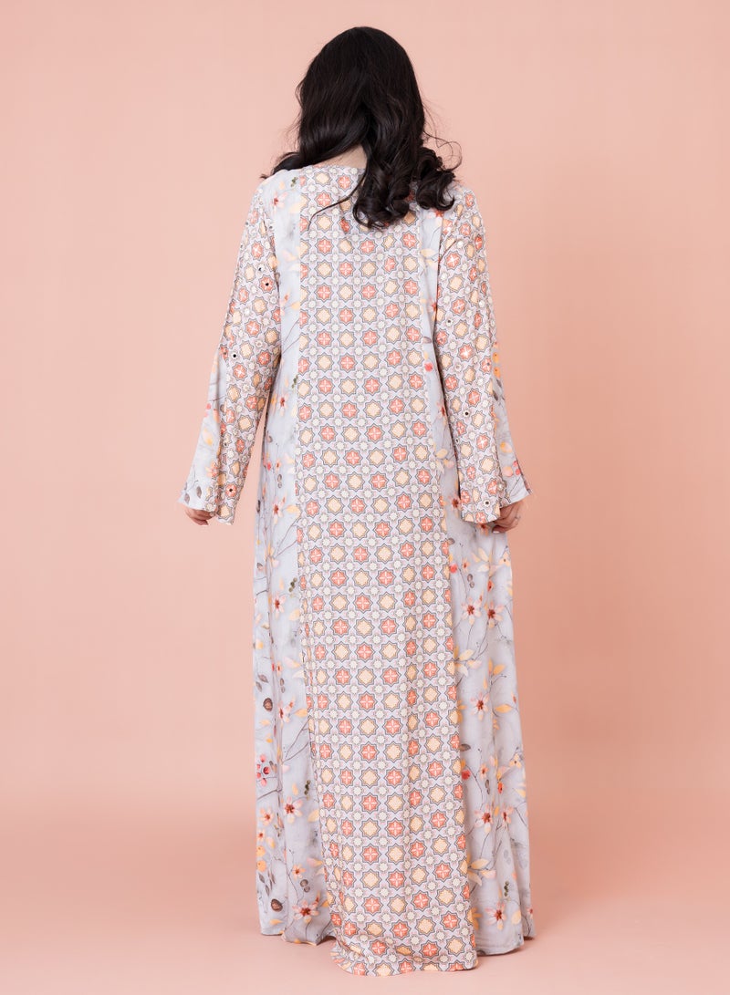 اكسا جلابية حديثة بنقوش زهور رمادية - Image 4