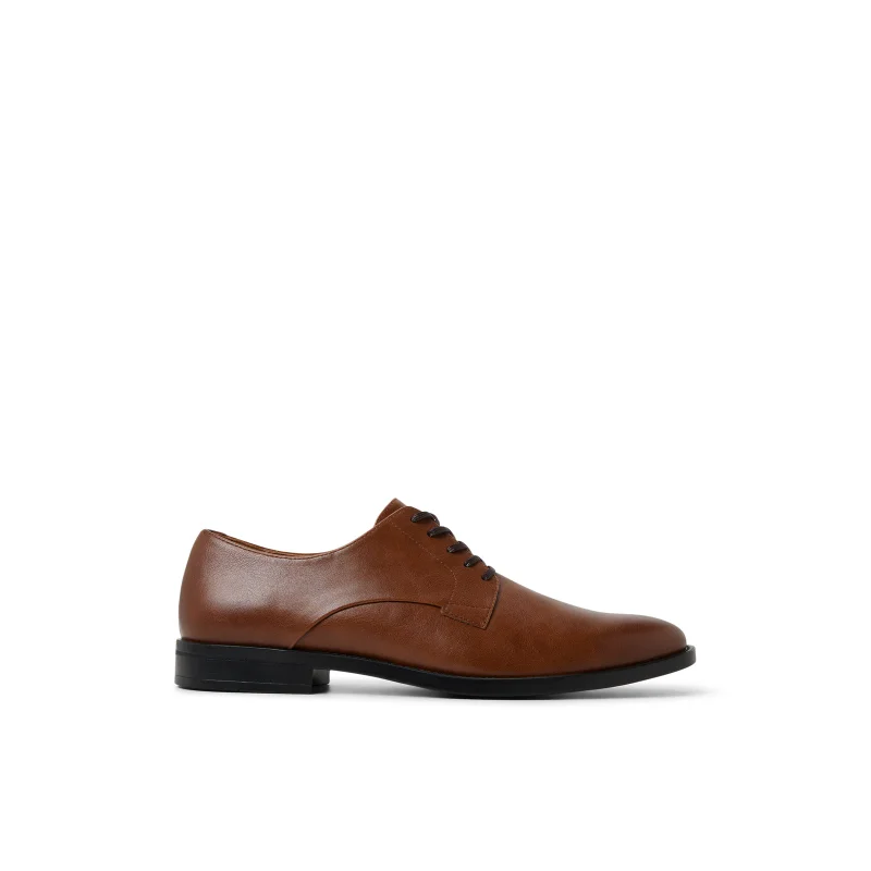 Call it Spring CALL IT SPRING GRANDFIELD BROWN
