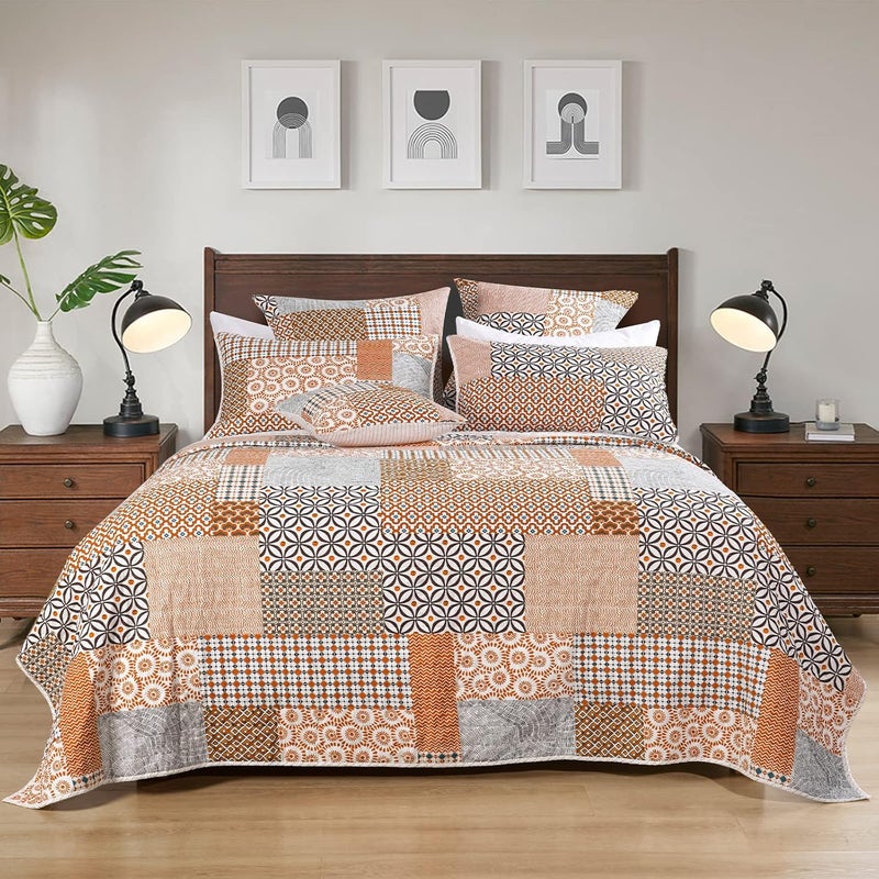 PHF طقم لحاف خريف من قماش PHF 100% قطن بحجم كينغ، 3 قطع، غطاء سرير خفيف الوزن بنمط بوهيمي، مريح لجميع الفصول، ناعم للغاية، 1 غطاء قابل للعكس 108" x 90" و2 غطاء وسادة، برتقالي داكن - Image 1