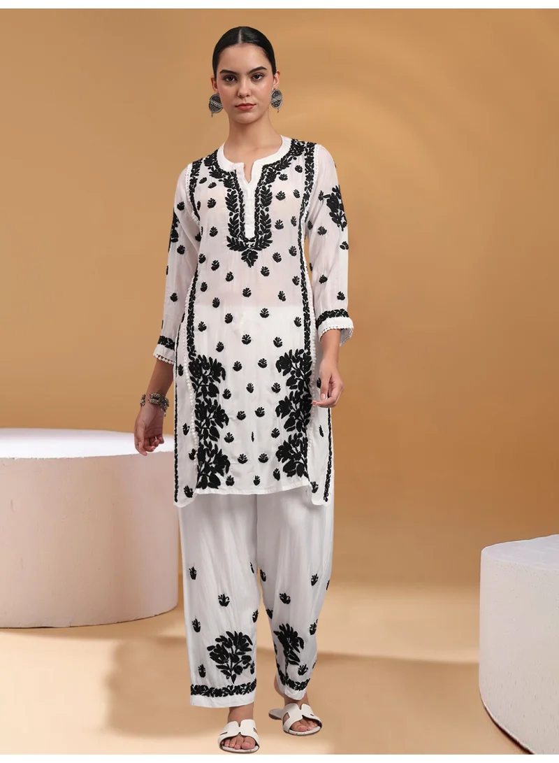 Alaya Women Hand Embroidered Chikankari Muslin Kurta Set-AL4080KS