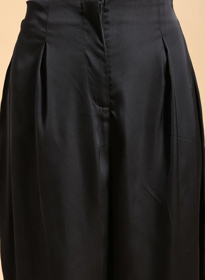 Tokyo Talkies Flared Parallel Trouser with Zip Closure by Styli