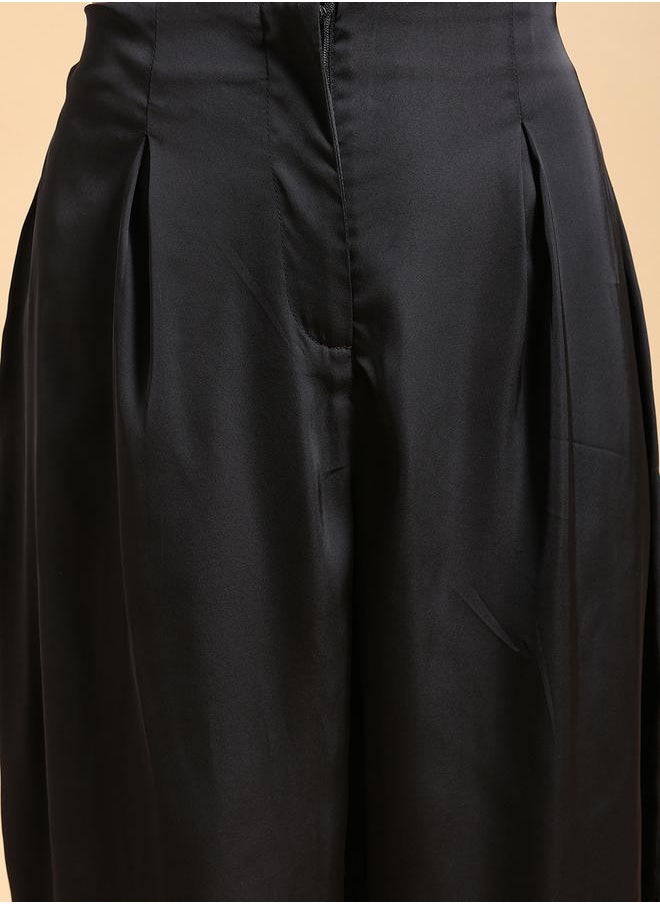 Tokyo Talkies Flared Parallel Trouser with Zip Closure by Styli  - Image 5
