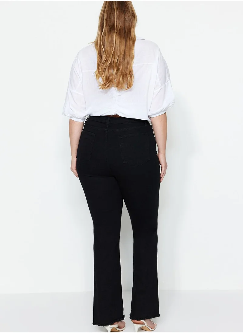 ترينديول كيرف Button Detail Jeans