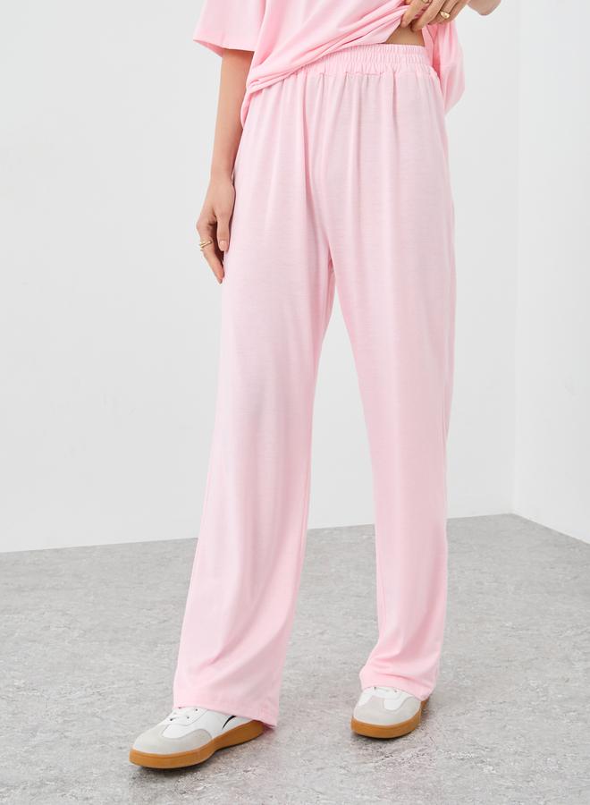 تايك تو طقم بلوزة وبنطلون رياضي مريح بطبعة شعار - Image 5