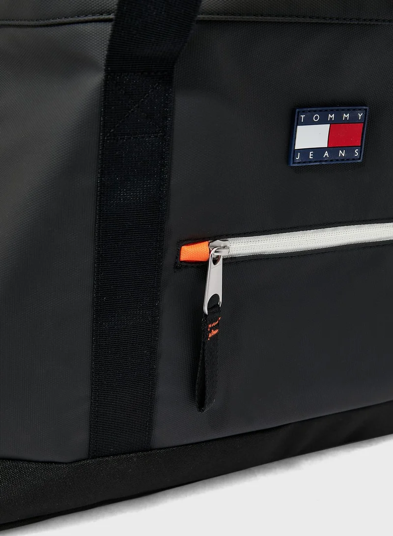TOMMY JEANS Function Weekender Bag