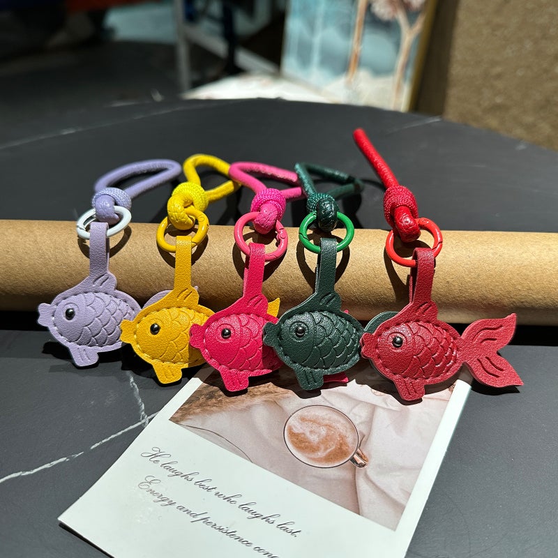 New Model of Phone Lanyard with Cute Leather Goldfish Design, DIY Phone Accessory, Keychain, Short Phone Strap - Image 3