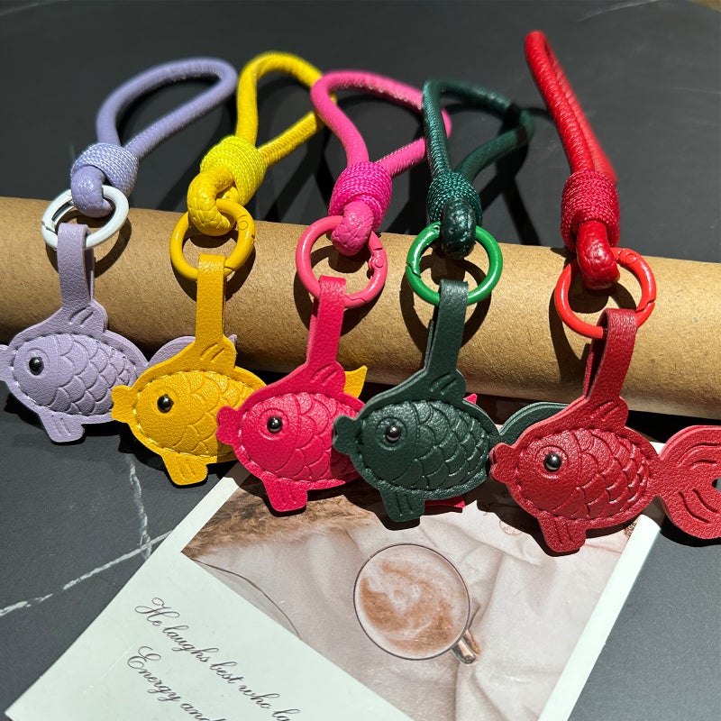 New Model of Phone Lanyard with Cute Leather Goldfish Design, DIY Phone Accessory, Keychain, Short Phone Strap - Image 2