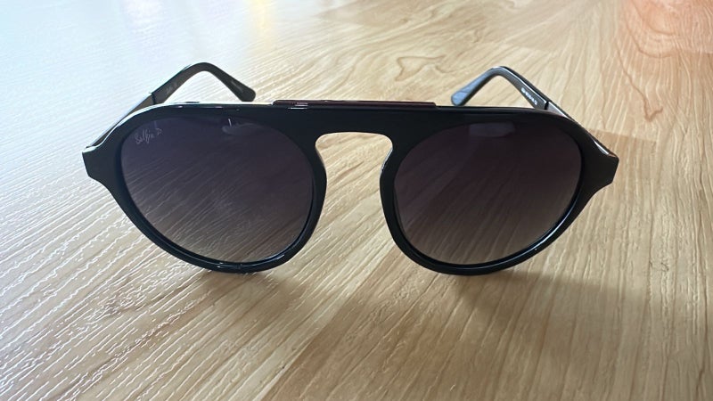 Selfie Polarized Black Lense Shiny Black Frame Sunglasses, SE8224-C2 - Image 2