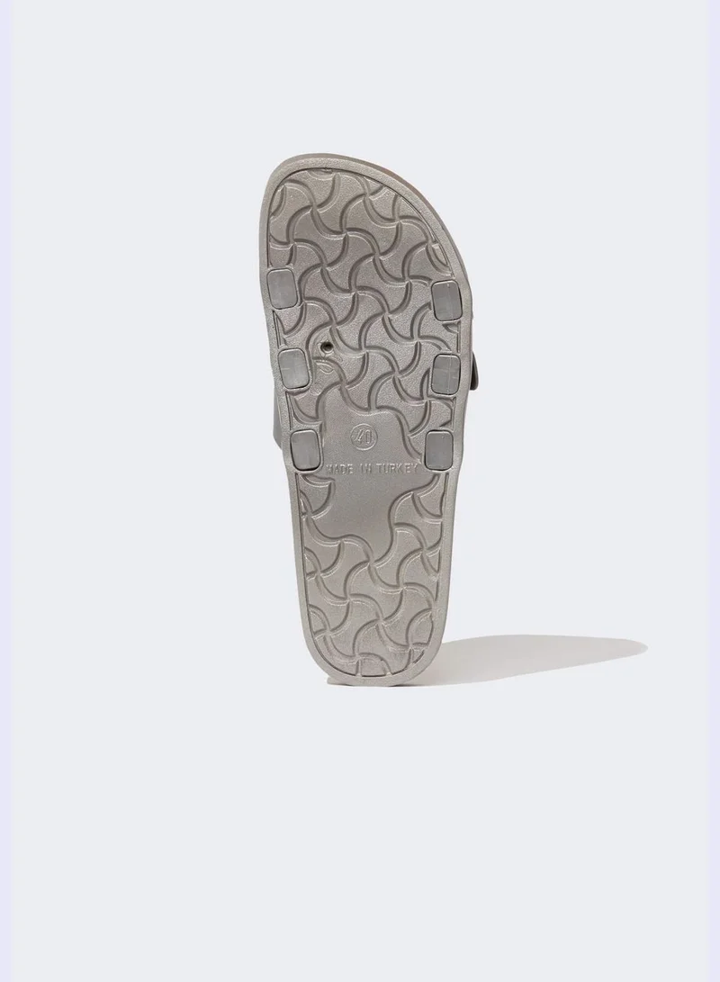 ديفاكتو Woman Casual Slipper