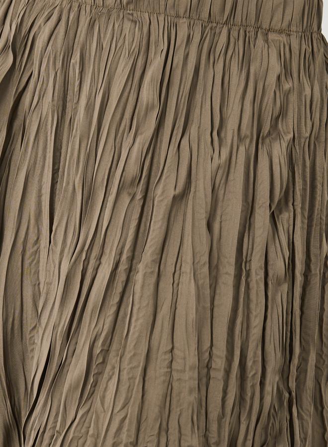 Styli Styli Textured Elasticated Waistband A-Line Maxi Skirt  - Image 3
