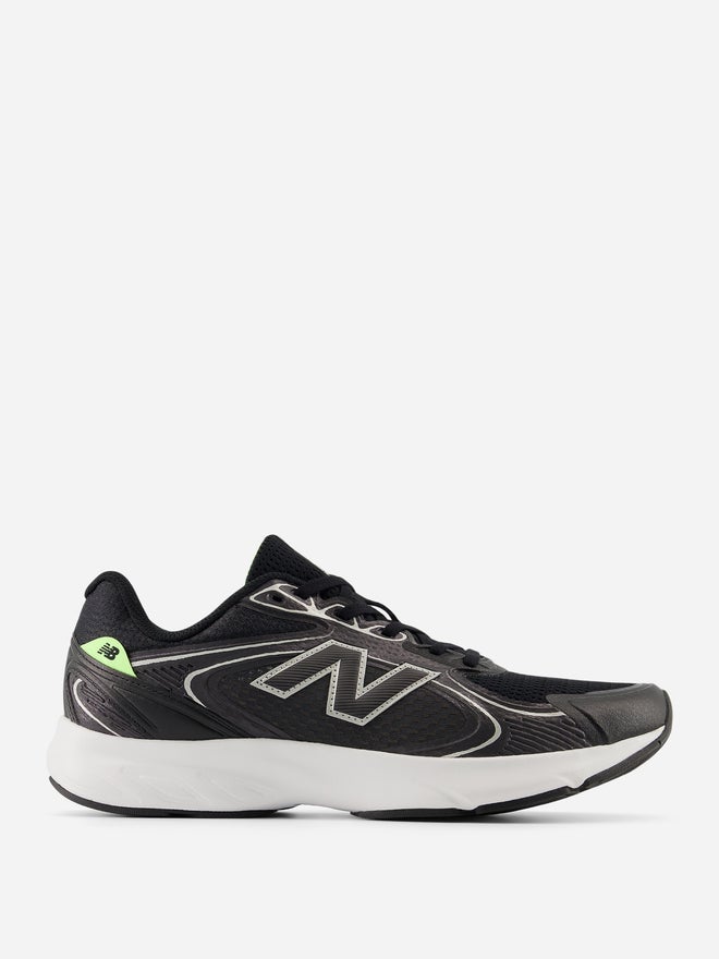 New Balance Amaste Trainers - Image 1