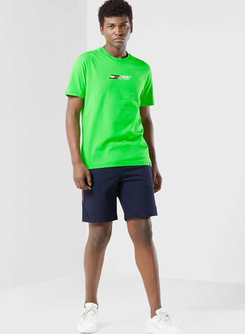 TOMMY HILFIGER Essential Logo Crew Neck T-Shirt