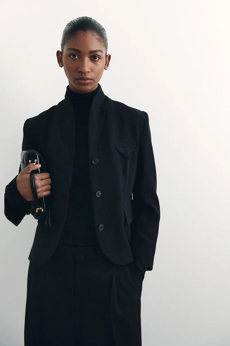 اتش اند ام بليزر بصف أزرار فردي