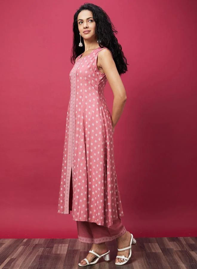 globus Floral Print Flared Hem A-Line Kurta and Elasticated Trousers Set