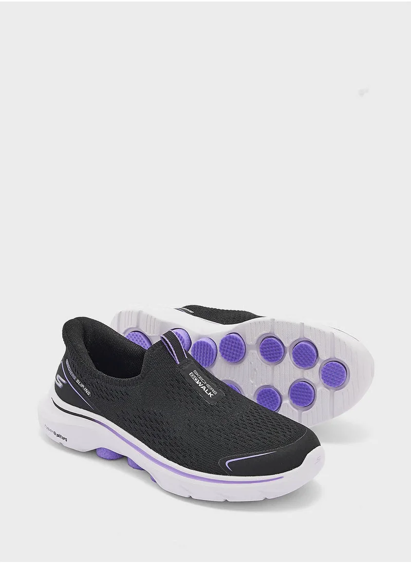 سكتشرز Go Walk 7