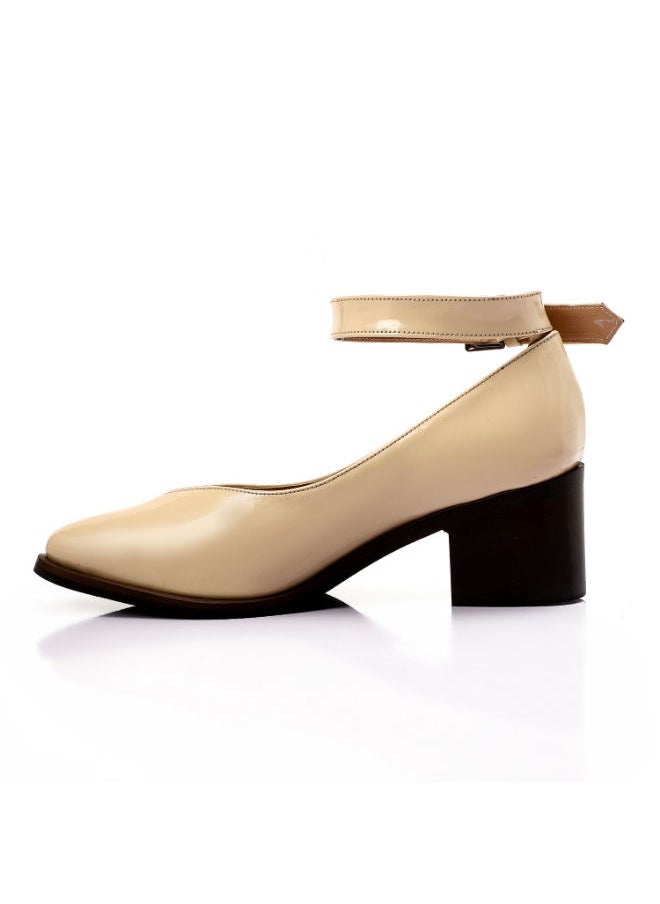 Mr.joe Buckle Closure Pointed Mid Heels Pumps Beige  - Image 5