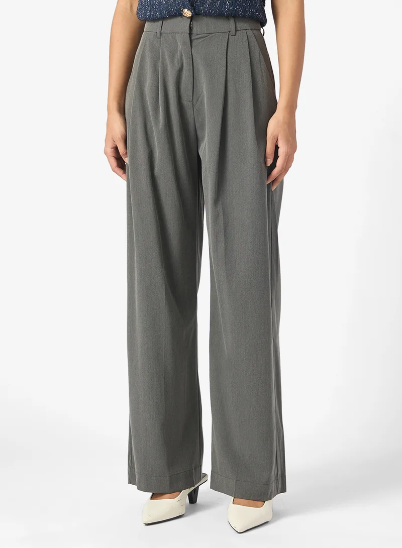 ايلا Front Pleat Straight Pant