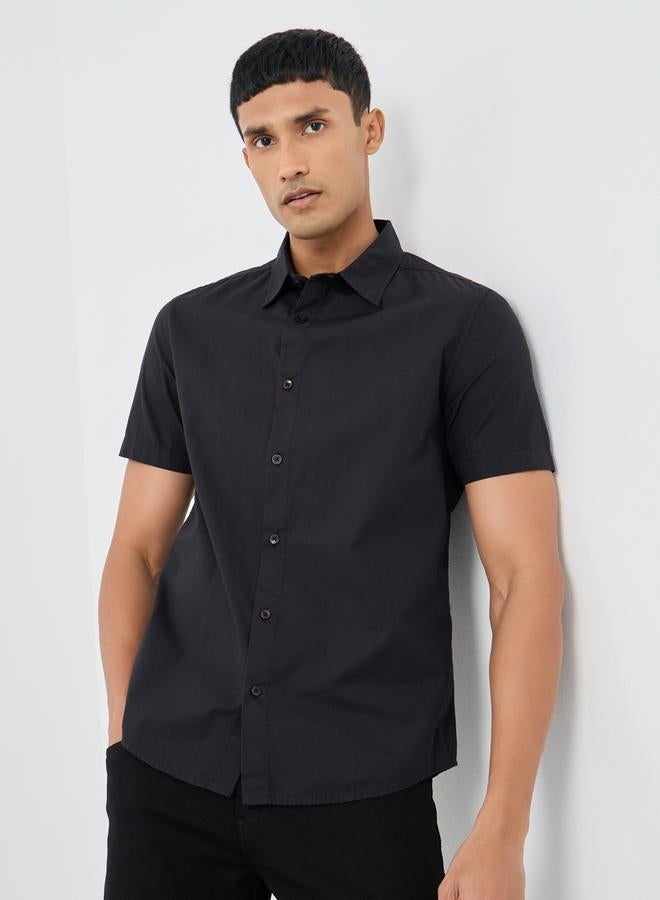 Styli Solid Woven Regular Fit Short Sleeve Shirt - Image 1