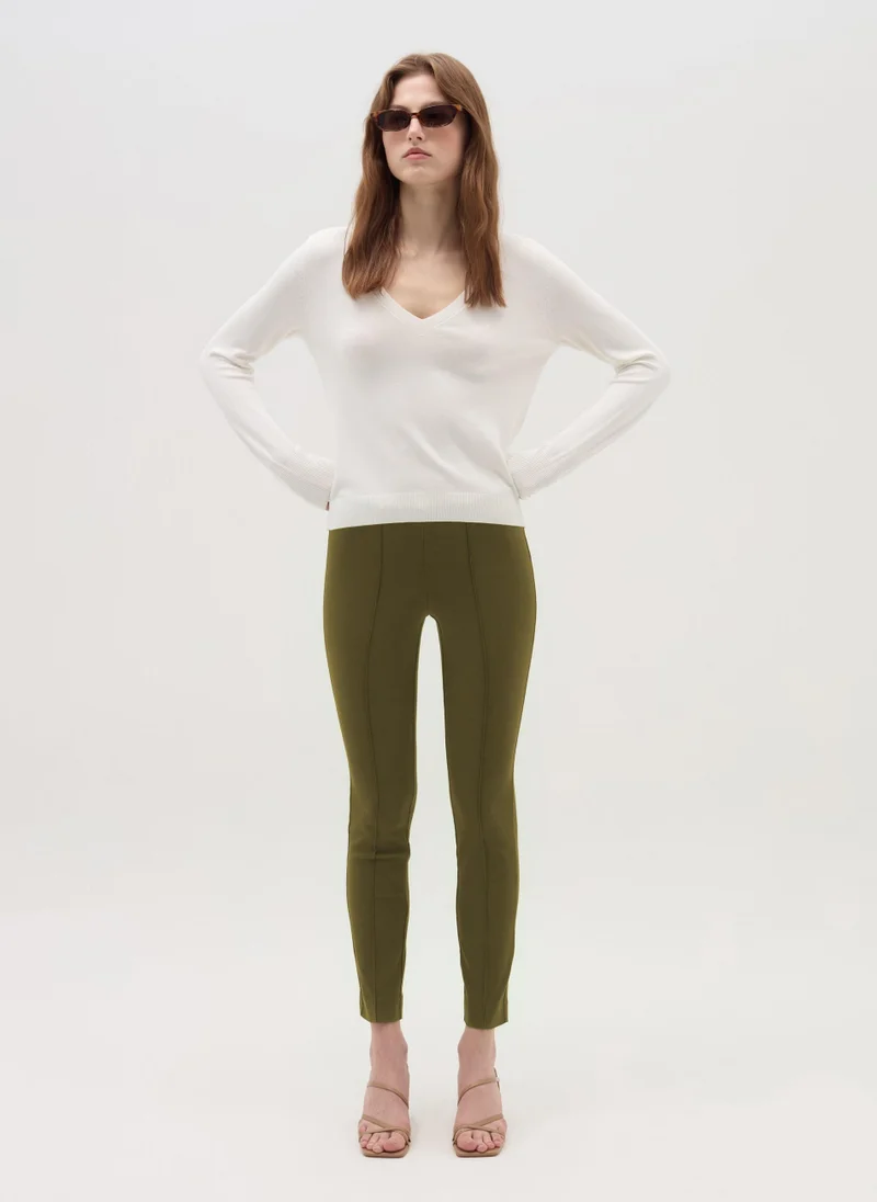 او في اس Leggings with raised stitching