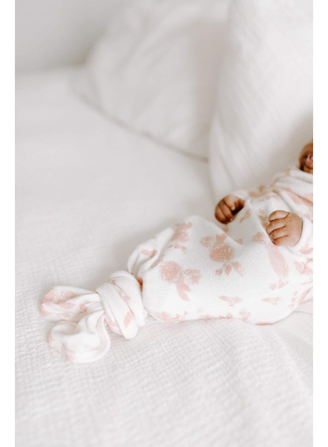 aden + anais Snuggle Knit Newborn Gift Set with Knotted Baby Gown, Swaddle Blanket, Infant Hat, and Bandana Bib - Image 5