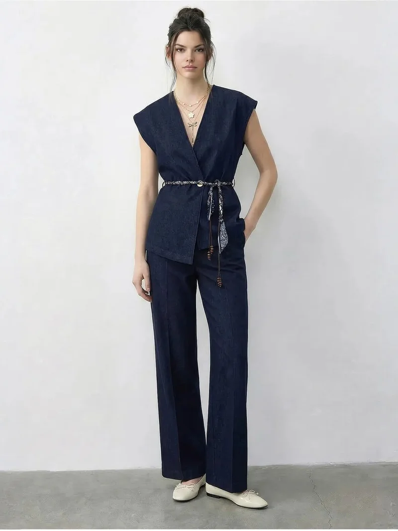 بيانكو لوتشي LUCCI Vest and Pants Two-Piece Set with Belt Detail