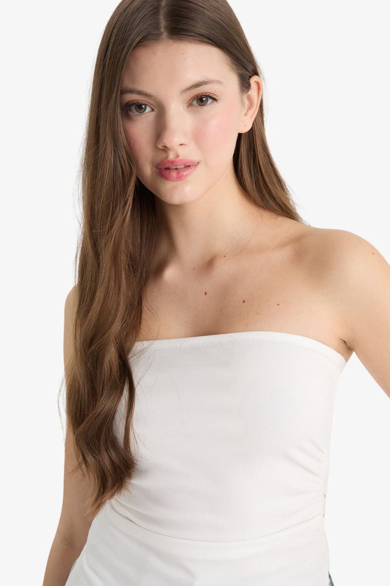 DeFacto Woman Slim Fit Strapless Tank Top  - Image 4