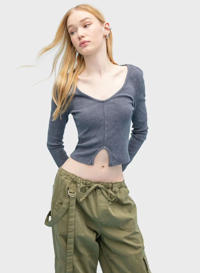 ديفاكتو تيشيرت بأكمام طويلة قابل للغسل