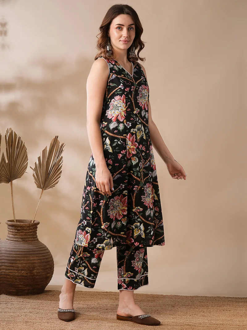 globus Women Black & Pink Floral Printed Regular Pure Cotton Kurta With Trousers