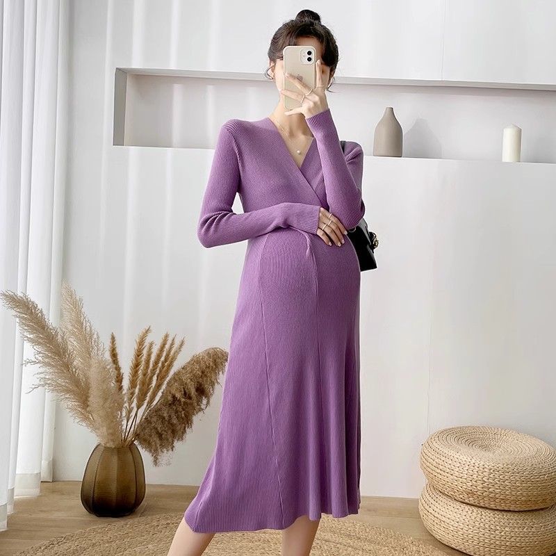 Maternity dress autumn simple long sleeve V-neck knitted dress 2023 new maternity dress autumn and winter slimming bottoming skirt Purple + black belly support safety pants [suit]]