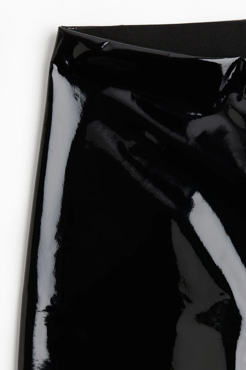 اتش اند ام لغينغز من الجيرسيه