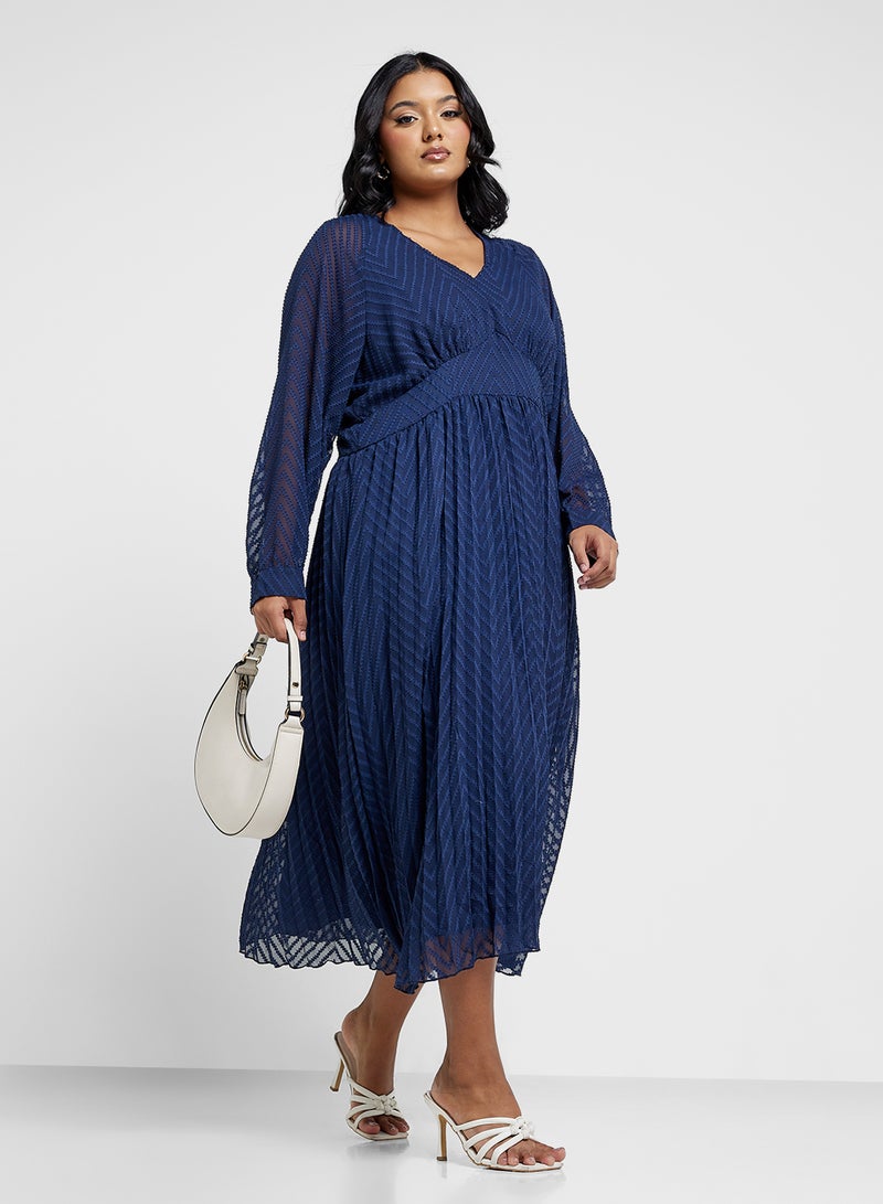 Ella Plus Pleated Chiffon Dress - Image 4