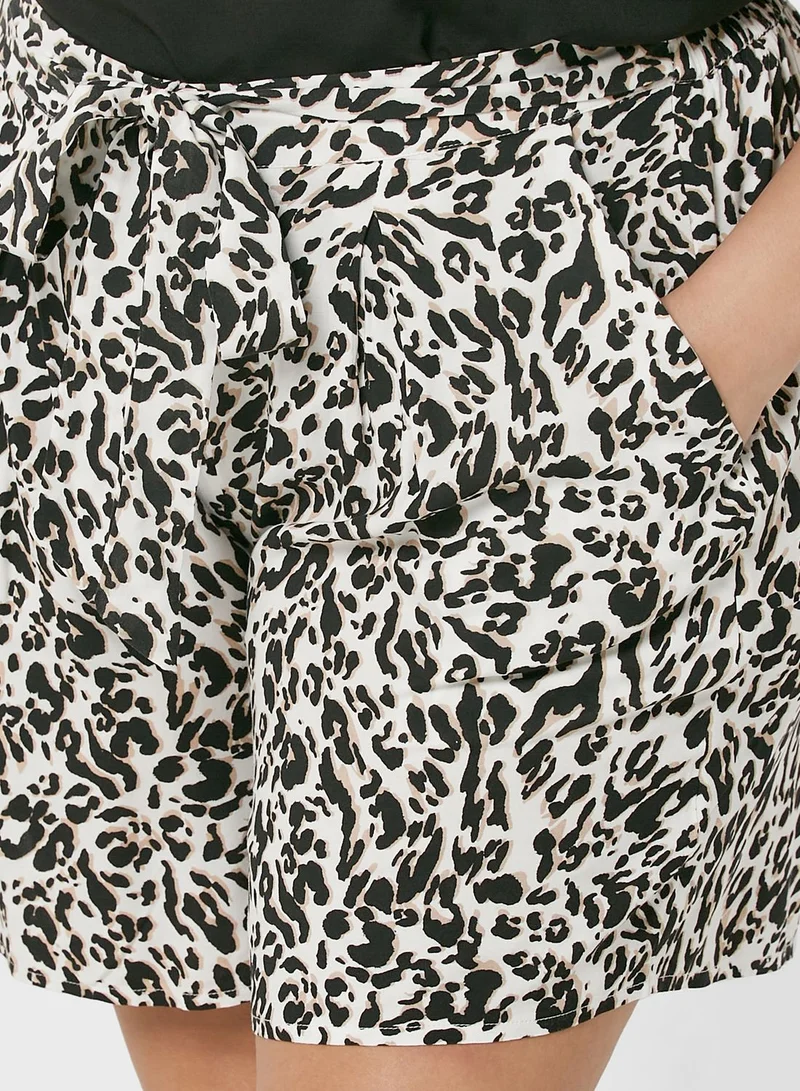 DOROTHY PERKINS Tie Detail Shorts