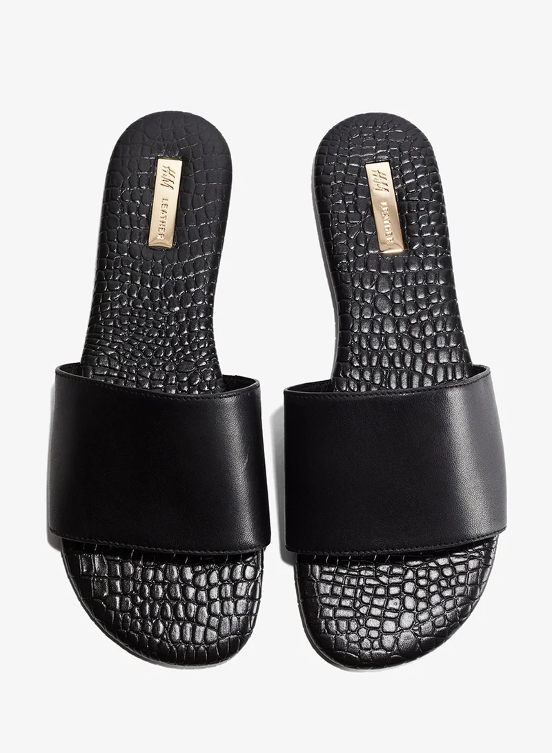 اتش اند ام صندل من الجلد