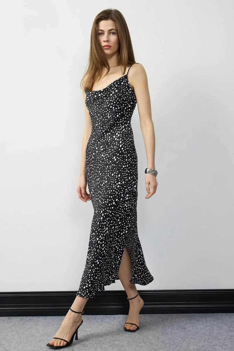 ديفاكتو Patterned Slit Adjustable Straps Satin Midi Dress