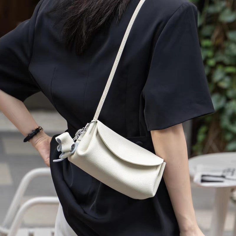 Women'S Bag 2023 New Cowhide Messenger Bag Niche Simple Style Versatile Small Square Bag Shoulder Leather Women'S Bag For Delivery - Image 5