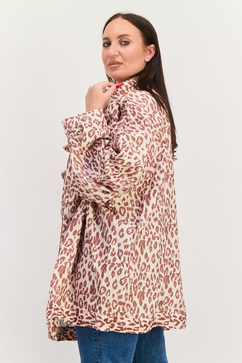Daisy Street Women Plus Size All Over Printed Jacket Shirt, Beige - Image 2