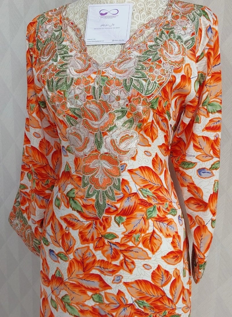 الريش البنفسجي  تطريز مخاوير خليجية شغل يدوي  جلابية مطرزة جاهزة - Image 1