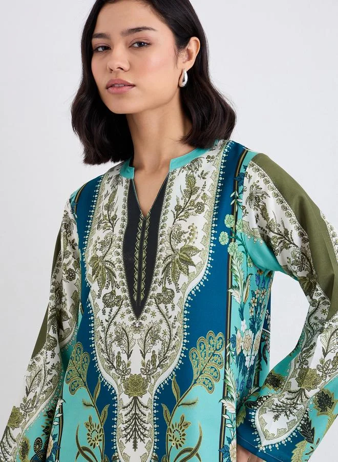 Amirah Amirah Women Green Maxi Jalabiya with Matching Scarf